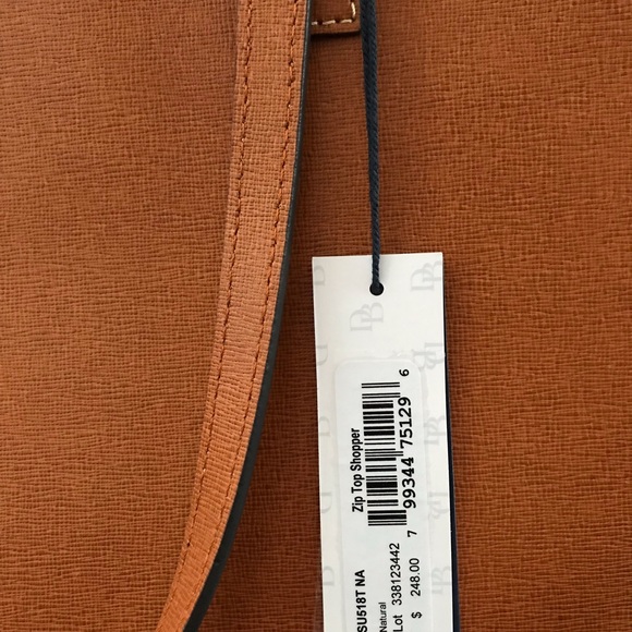 ❌❌SOLD ❌❌Dooney & Burke NWT Purse Large - Picture 6 of 6
